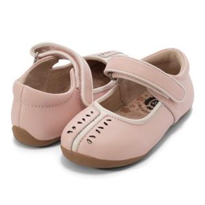 Size 13 girls pink Mary Janes Livie and Luca